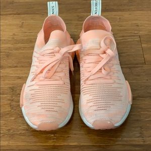 Adidas original NMD_R1 pink sneakers